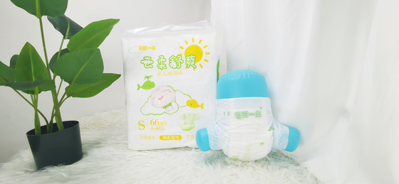 柔らかい赤ん坊のおむつのおむつの使い捨て可能な通気性