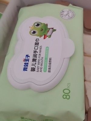 漫画様式の有機性敏感な皮の赤ん坊のぬれたワイプの習慣は100pcに1つを詰めた