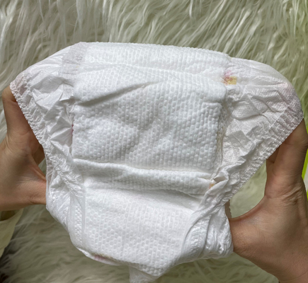 注文の極度の引きつけられる使い捨て可能な赤ん坊のおむつのおむつの赤ん坊のズボン