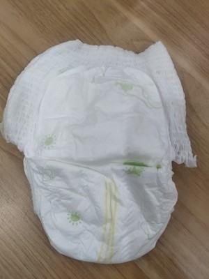 サイズ2の元の使い捨て可能な赤ん坊のおむつのおむつ186の計算