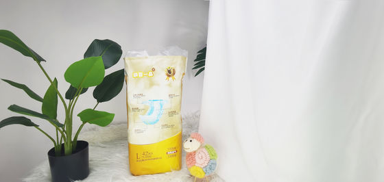 工場OEMの慰めのSoftcareの使い捨て可能な赤ん坊のおむつが付いている物質的な製造業者の赤ん坊のおむつ