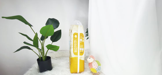 工場OEMの慰めのSoftcareの使い捨て可能な赤ん坊のおむつが付いている物質的な製造業者の赤ん坊のおむつ