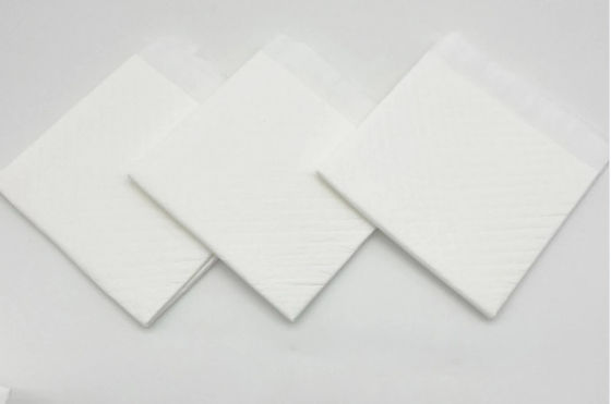 特大のタケ訓練は犬のための使い捨て可能な小便のパッドにパッドを入れる