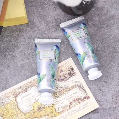 非油が多い方式は活性化するSkincareボディ ローションをすぐに吸収する