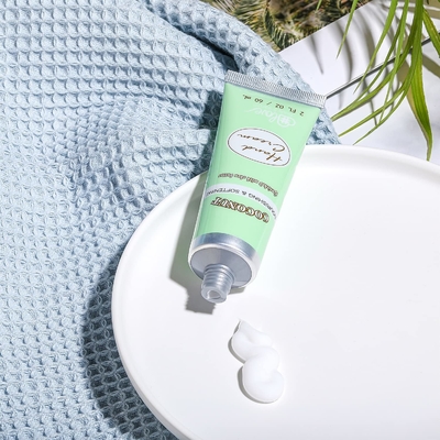 保湿のSkincareボディ ローションの有機性自然な原料